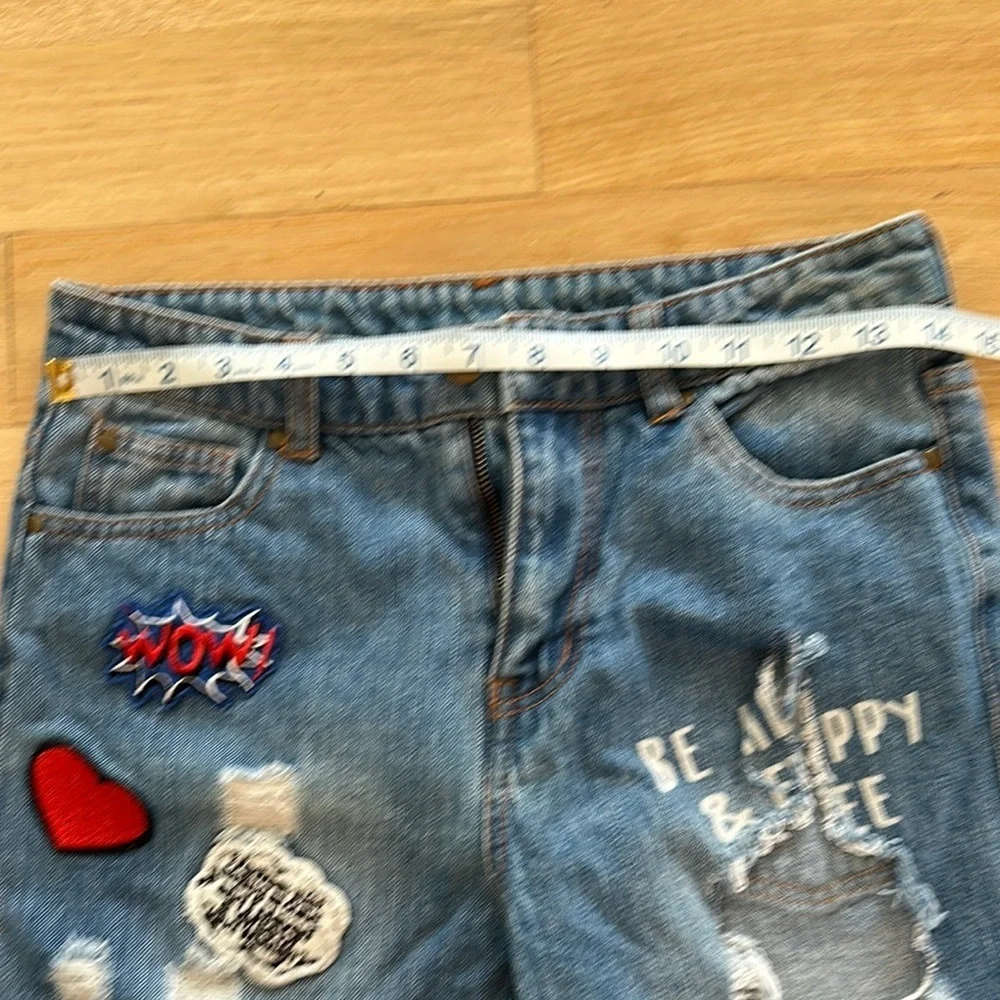 Trendy Distressed Blue Jeans with Embroidery